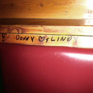Donny Loves Lindy